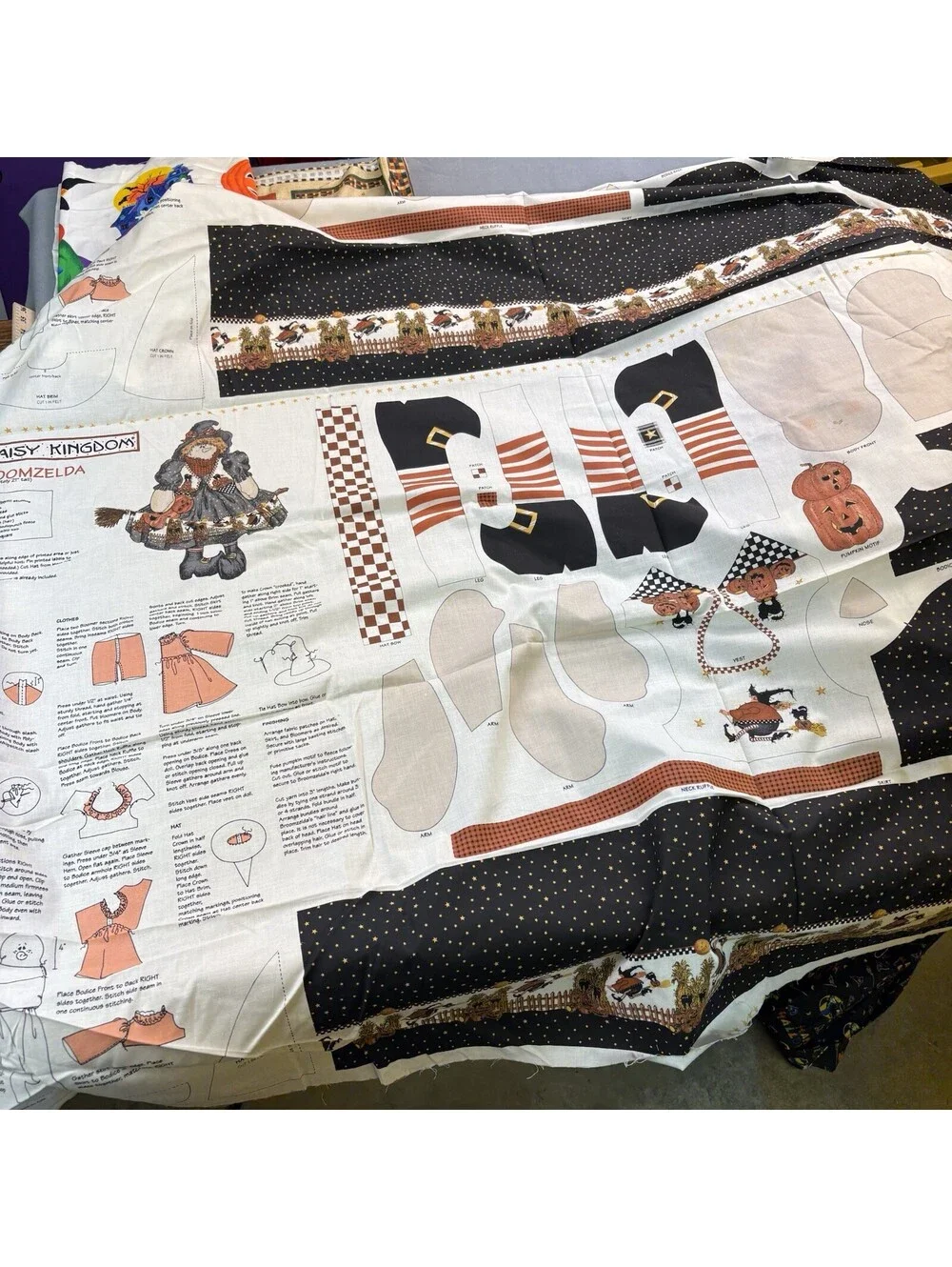 Lot Of 19 Assorted Vintage Halloween Cut & Sew Panels / Fabrics Crafting 10.5 lb